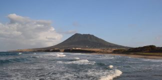 New study reveals how water in deep Earth triggers earthquakes and tsunami New study reveals how water in deep Earth triggers earthquakes and tsunami