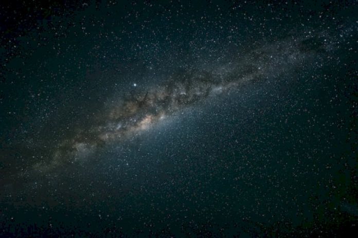 Report: First optical measurements of Milky Way's Fermi Bubbles probe their origin