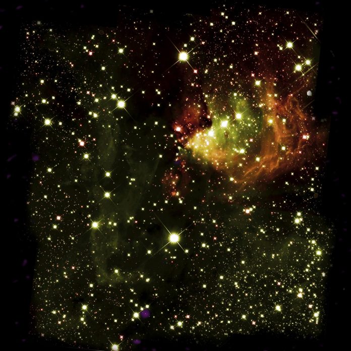 Stellar fireworks celebrate birth of giant cluster