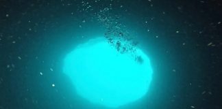 Researchers Embark on Journey to the “Deep” to Explore Blue Holes Researchers Embark on Journey to the “Deep” to Explore Blue Holes