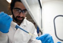 Scientists create liquid-repelling substance that works on all surfaces Scientists create liquid-repelling substance that works on all surfaces