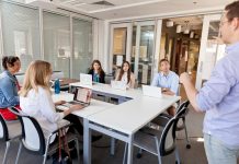 Tech: MIT-BU renew law clinics that help students bring innovations into the world MIT-BU renew law clinics that help students bring innovations into the world