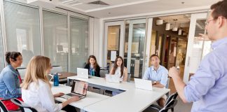 Tech: MIT-BU renew law clinics that help students bring innovations into the world MIT-BU renew law clinics that help students bring innovations into the world