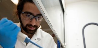 Tech: UBCO researchers create liquid-repelling substance that works on all surfaces UBCO researchers create liquid-repelling substance that works on all surfaces