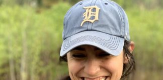 What determines a warbler's colors? (Study) What determines a warbler's colors?