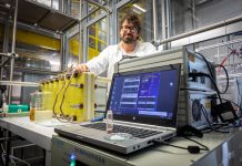 Ecological power storage battery made of vanillin