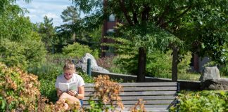 Biology: In pandemic, people are turning to nature – especially women