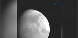 Tianwen-1 probe sends back its first picture of Mars Tianwen-1 probe sends back its first picture of Mars