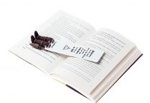 Engineers breathe new life into paper books with the Magic Bookmark Engineers breathe new life into paper books with the Magic Bookmark