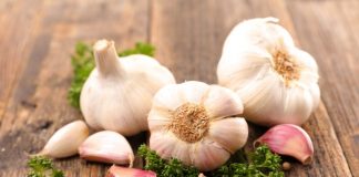 Healthy Choices: Garlic can help lower blood pressure Healthy Choices: Garlic can help lower blood pressure