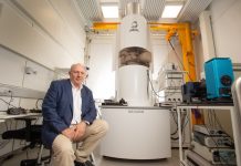 Scientists use electron microscope to turn nanotube into tiny transistor Scientists use electron microscope to turn nanotube into tiny transistor