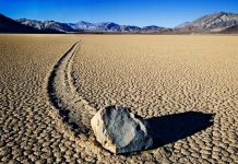 Scientists film mysterious ‘sailing stones’ in Death Valley Scientists film mysterious ‘sailing stones’ in Death Valley
