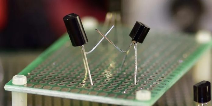 Study: First organic bipolar transistor developed at the TU Dresden