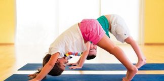 Yoga helps children develop healthy bodies Yoga helps children develop healthy bodies
