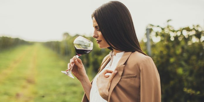 Drinking wine can make you appear more attractive