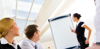 Dutch researcher shows why people pick bad leaders Dutch researcher shows why people pick bad leaders