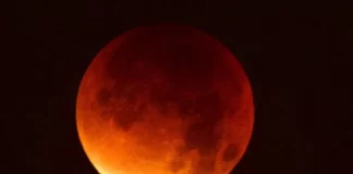 Britain Awaits the Blood Moon Rare total lunar eclipse ‘blood moon’ to be visible from UK